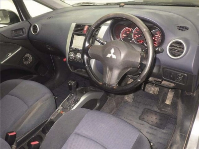 MITSUBISHI COLT PLUS