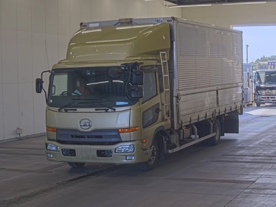 NISSAN UD