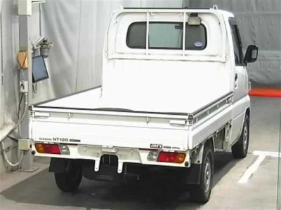 NISSAN NT100 CLIPPER