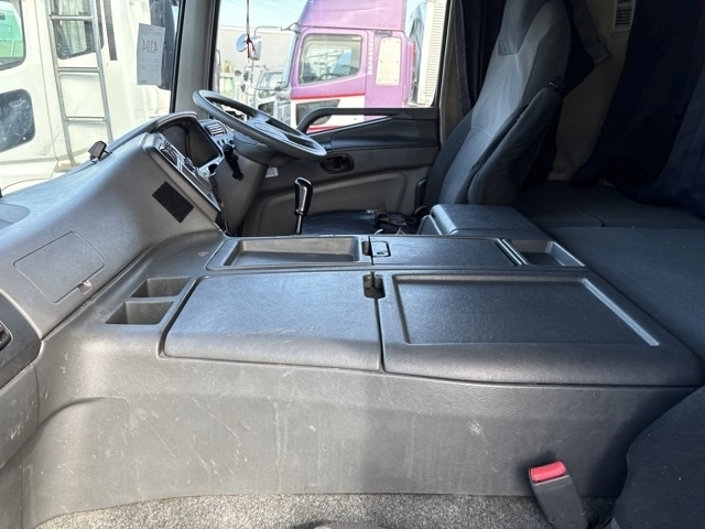 MITSUBISHI FUSO SUPER GREAT