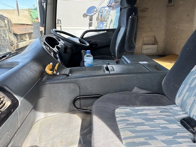 MITSUBISHI FUSO SUPER GREAT