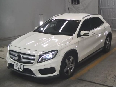 MERCEDES BENZ GLA
