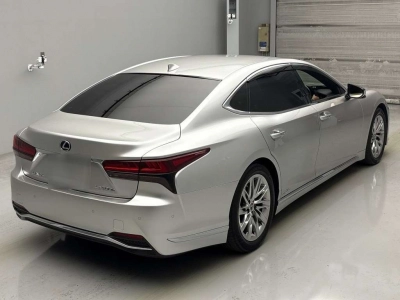LEXUS LS