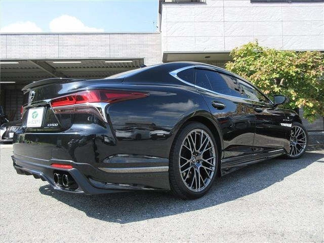 LEXUS LS