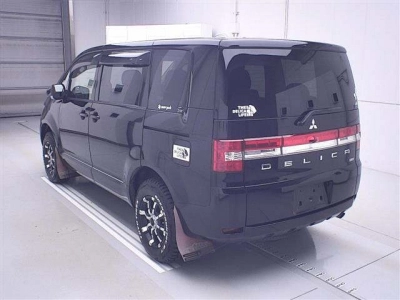 MITSUBISHI DELICA D:5