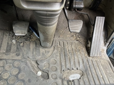 MITSUBISHI CANTER