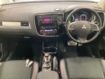 MITSUBISHI OUTLANDER PHEV