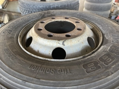 OTHER  TIRE SET