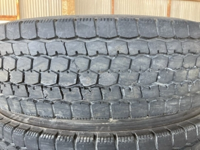 OTHER  TIRE SET