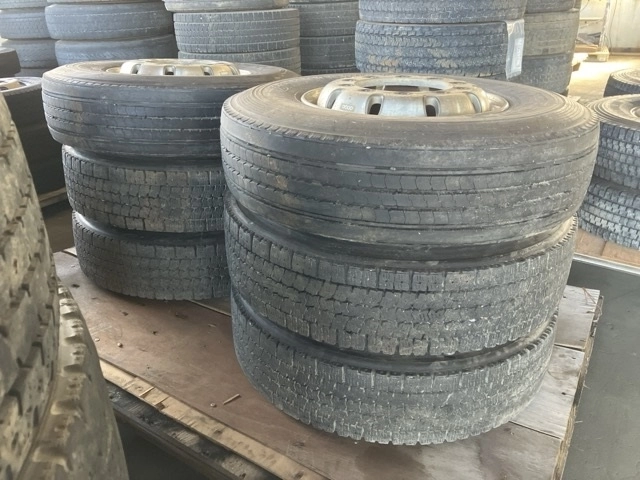 OTHER  TIRE SET