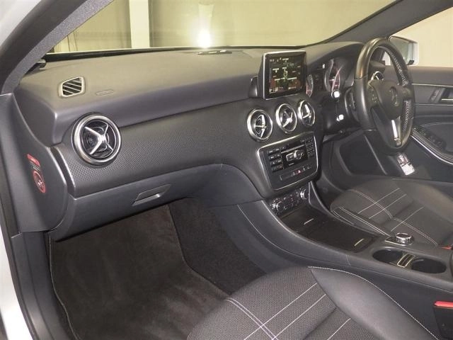 MERCEDES BENZ A CLASS
