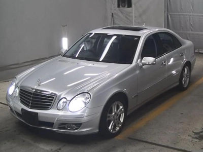 MERCEDES BENZ E CLASS