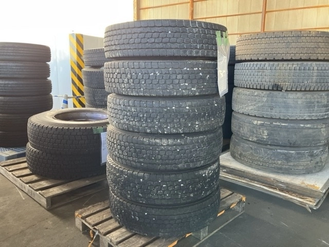 OTHER  TIRE SET