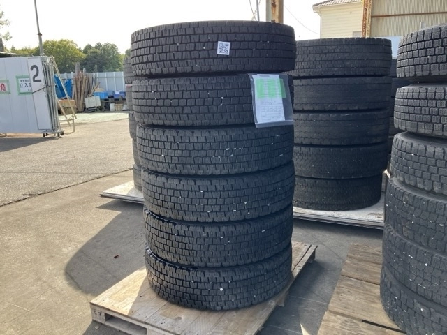 OTHER  TIRE SET