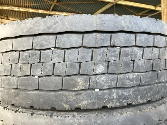 OTHER  TIRE SET