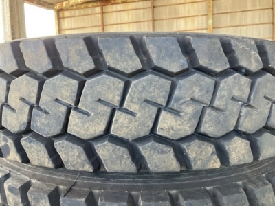 OTHER  TIRE SET