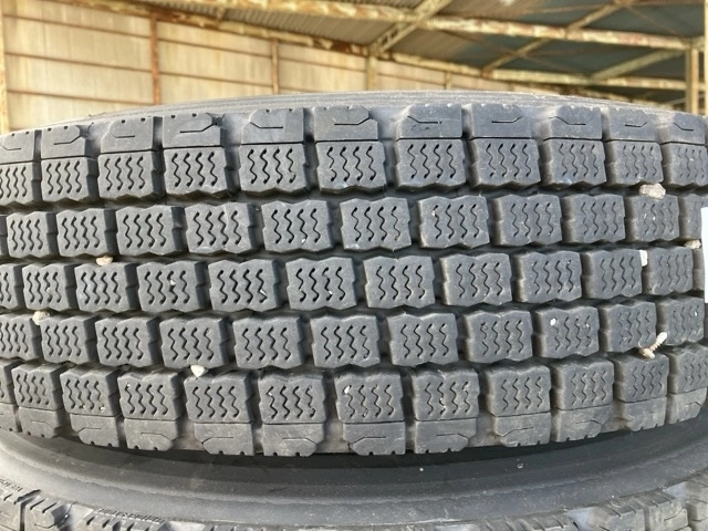 OTHER  TIRE SET