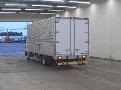 MITSUBISHI FUSO FIGHTER
