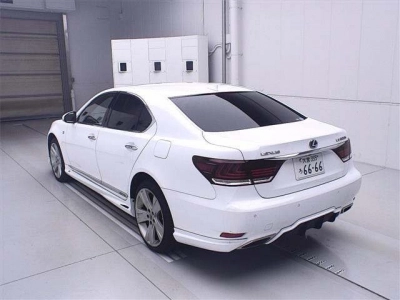 LEXUS LS