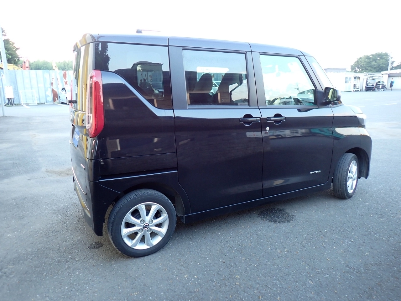 NISSAN ROOX