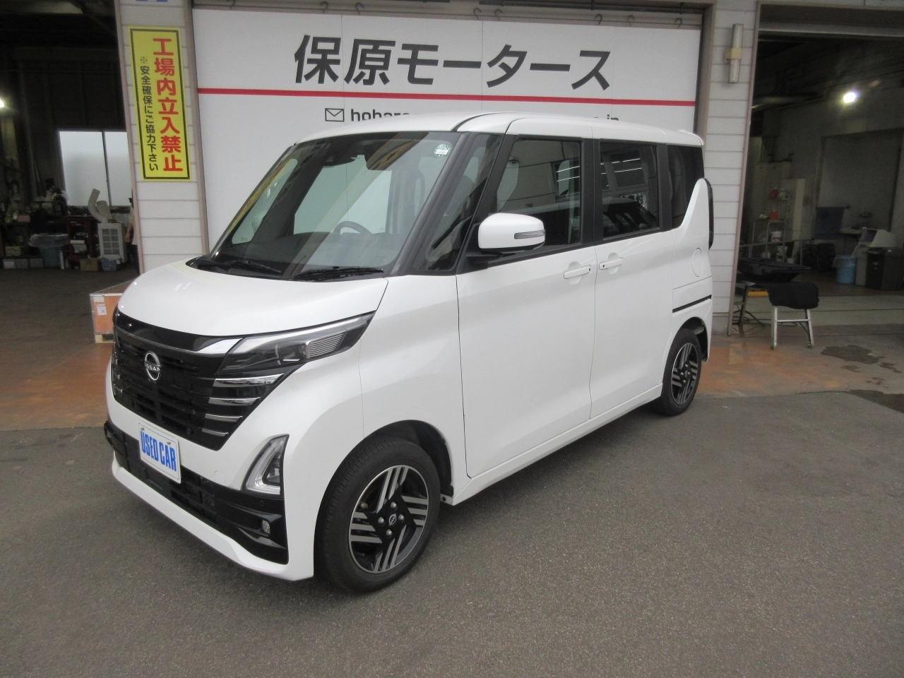 NISSAN ROOX