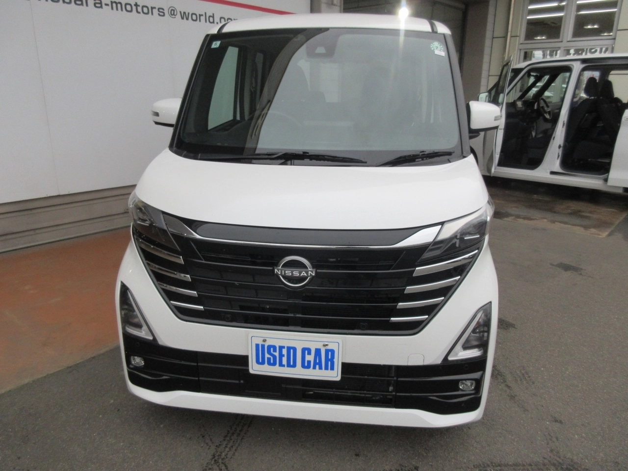 NISSAN ROOX