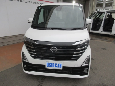 NISSAN ROOX
