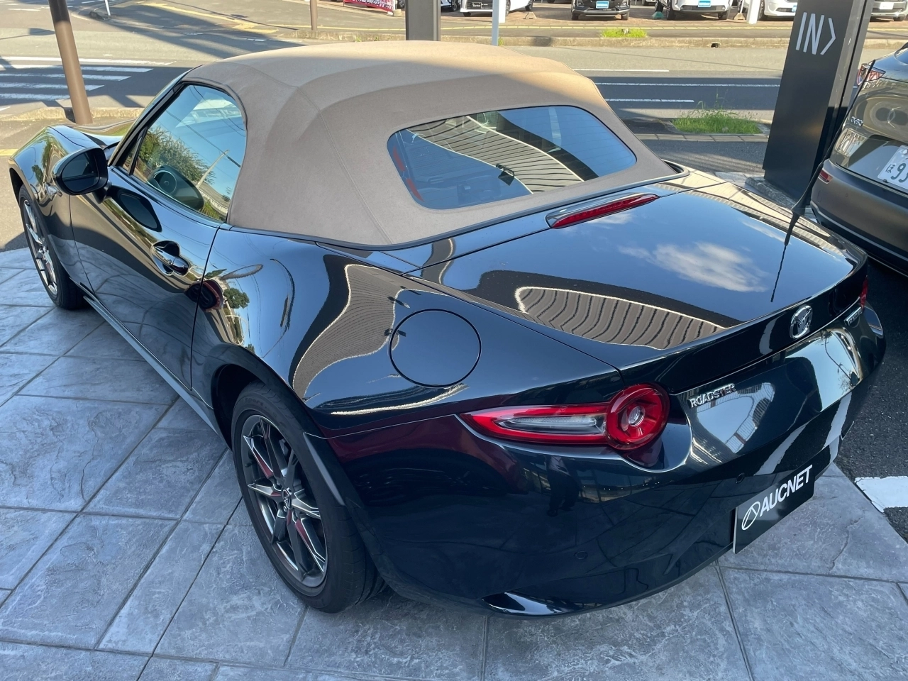 MAZDA ROADSTER