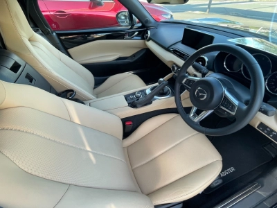 MAZDA ROADSTER