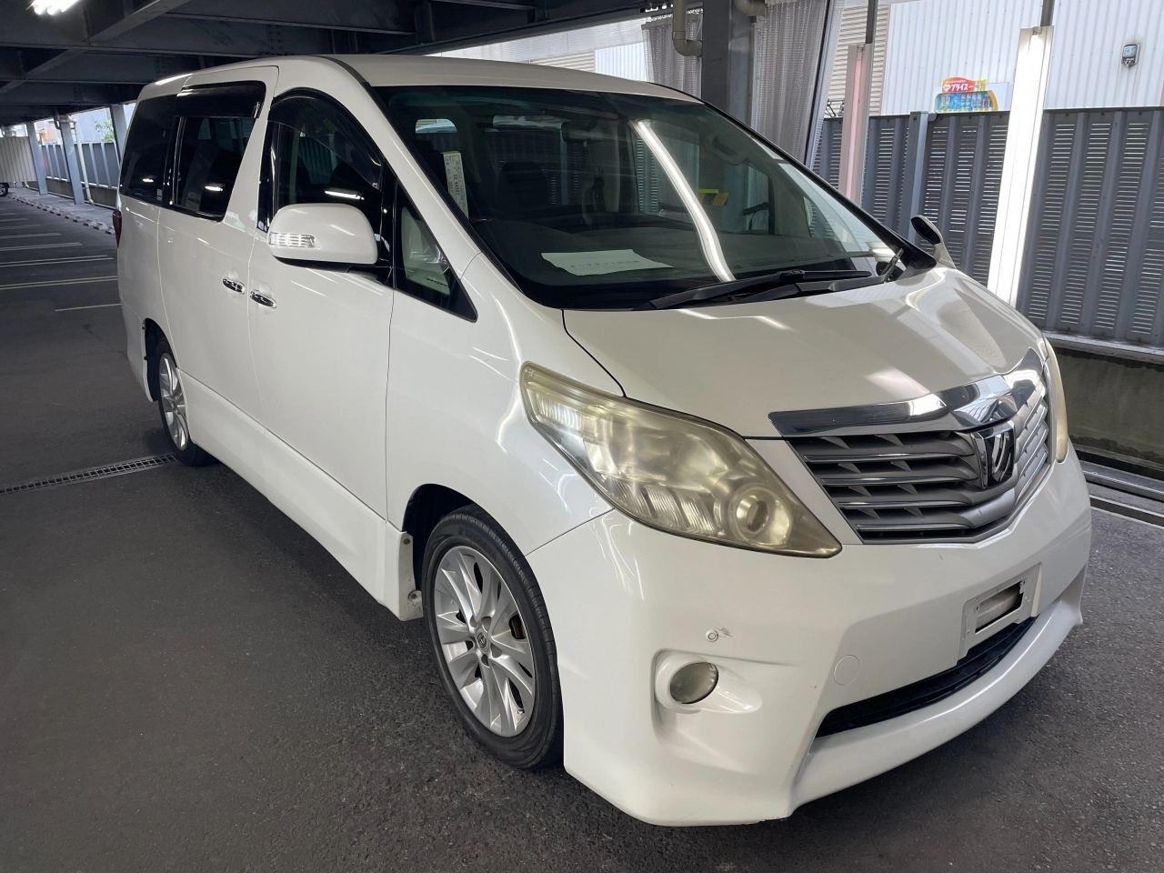 TOYOTA ALPHARD