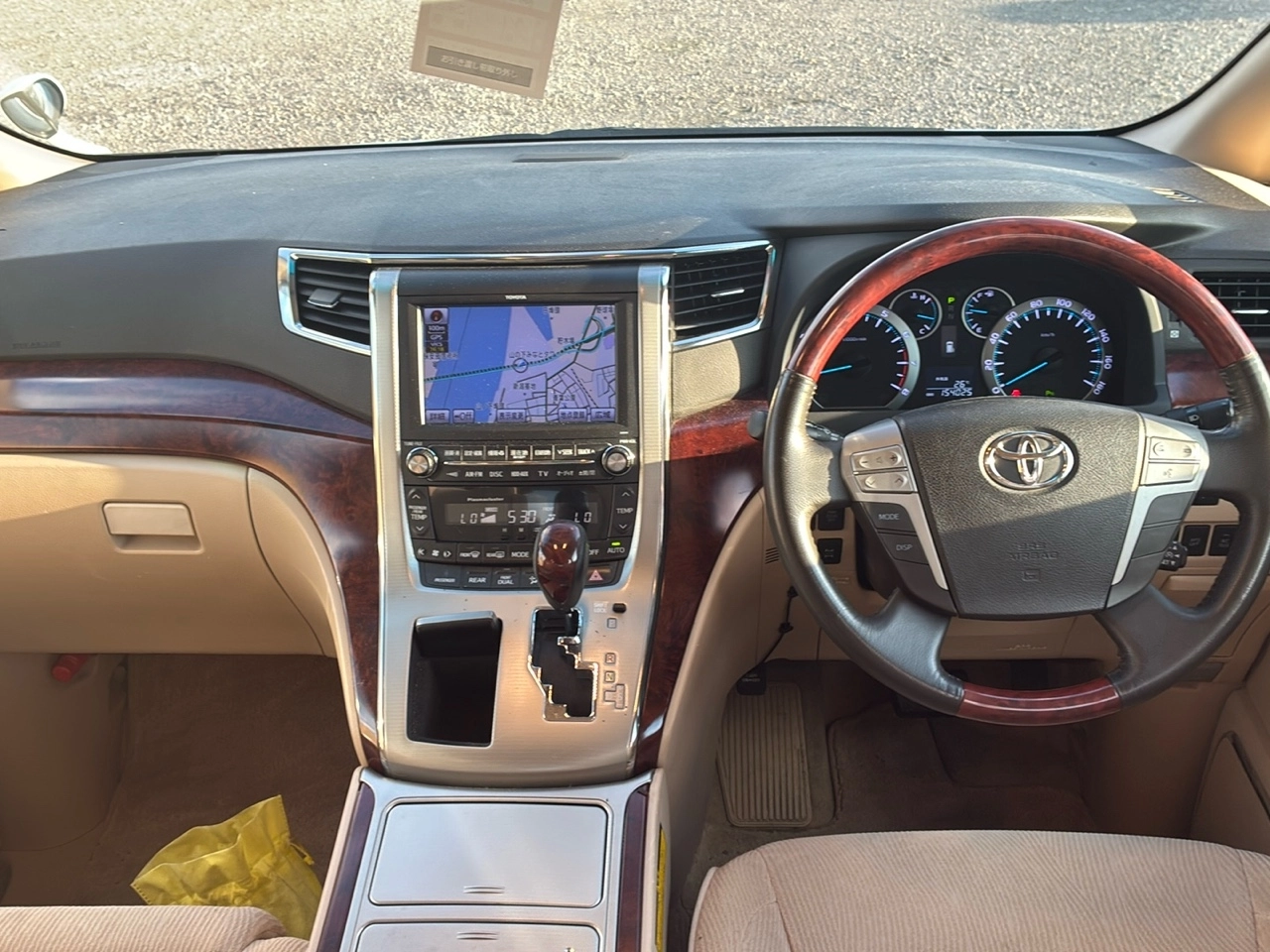 TOYOTA ALPHARD