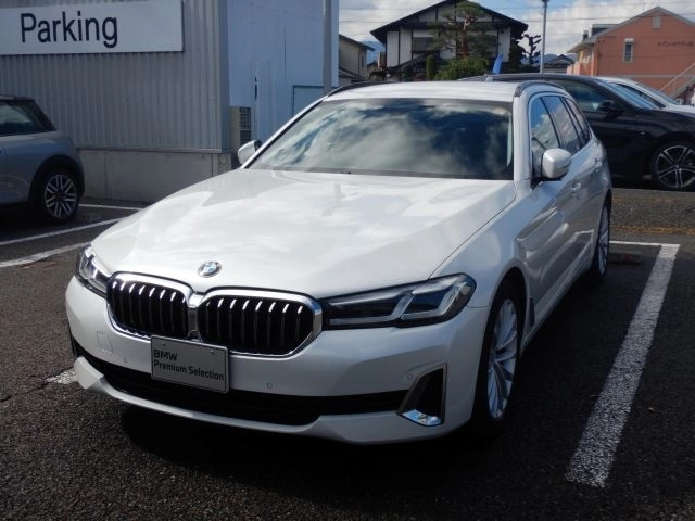 BMW 5 SERIES