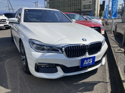 BMW 7 SERIES