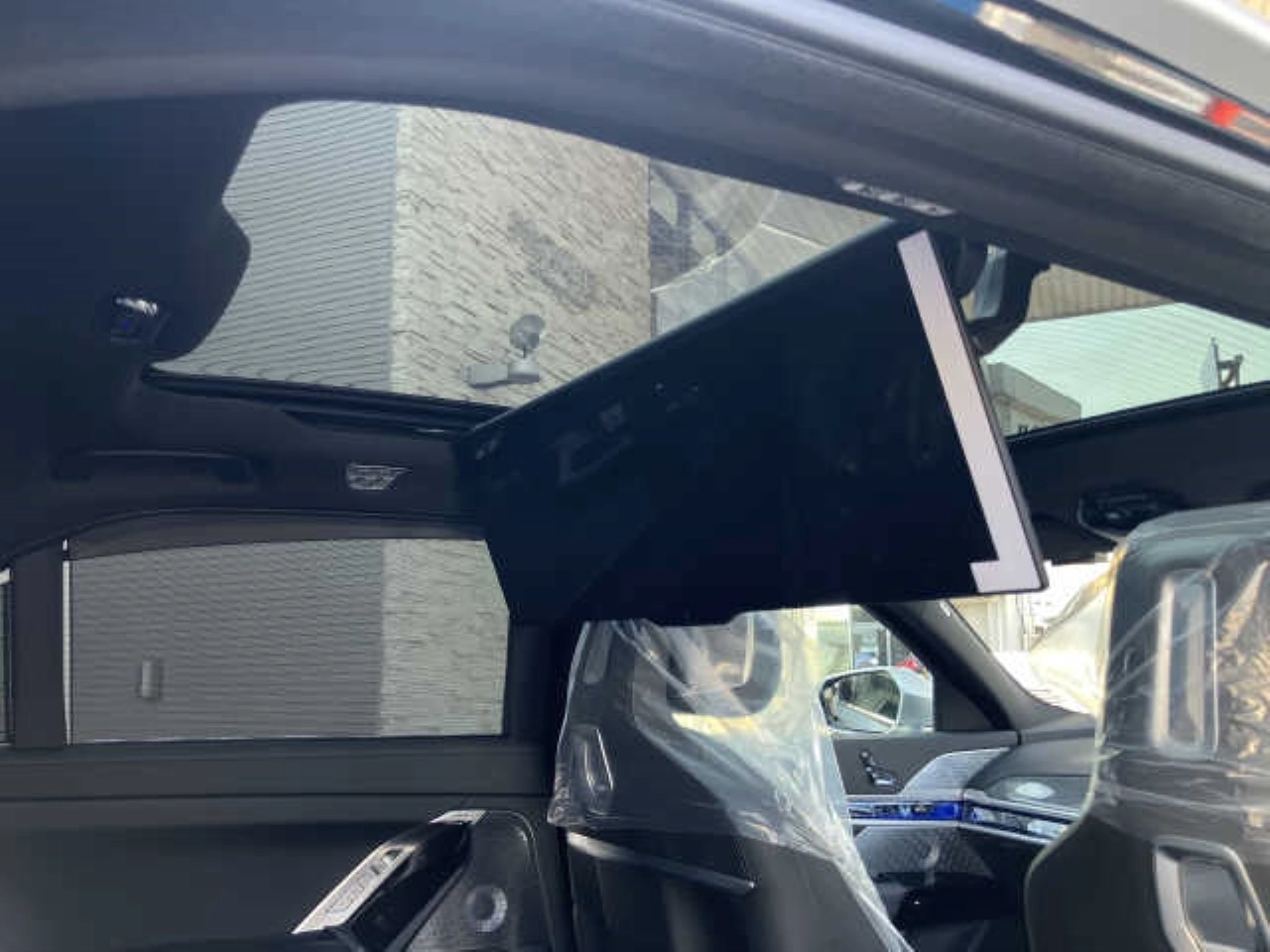 BMW I7