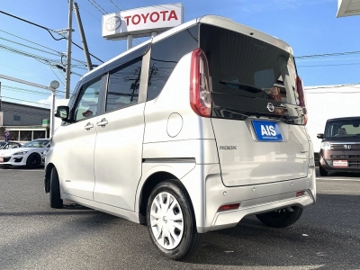 NISSAN ROOX