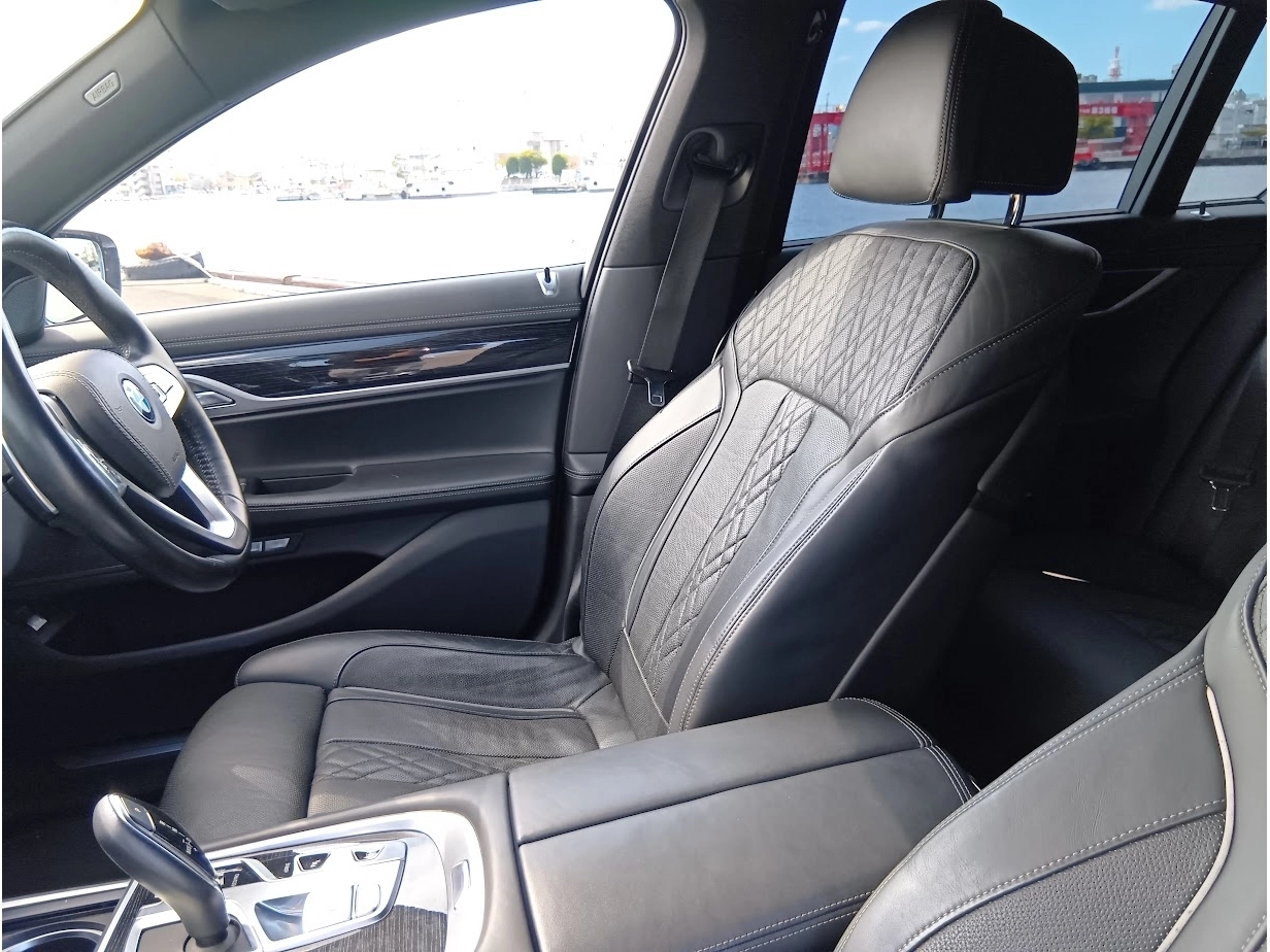 BMW 7 SERIES