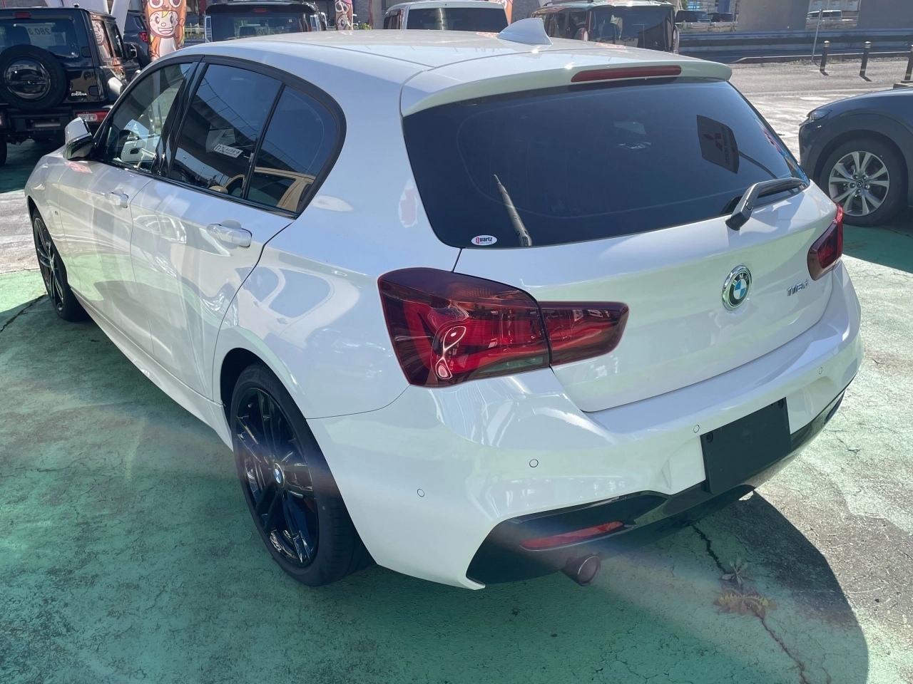 BMW 1 SERIES