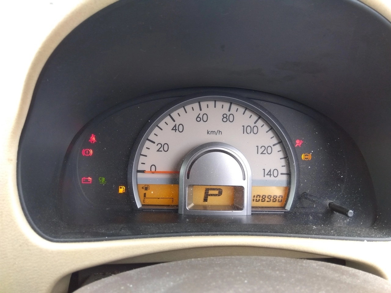 SUZUKI MRWAGON