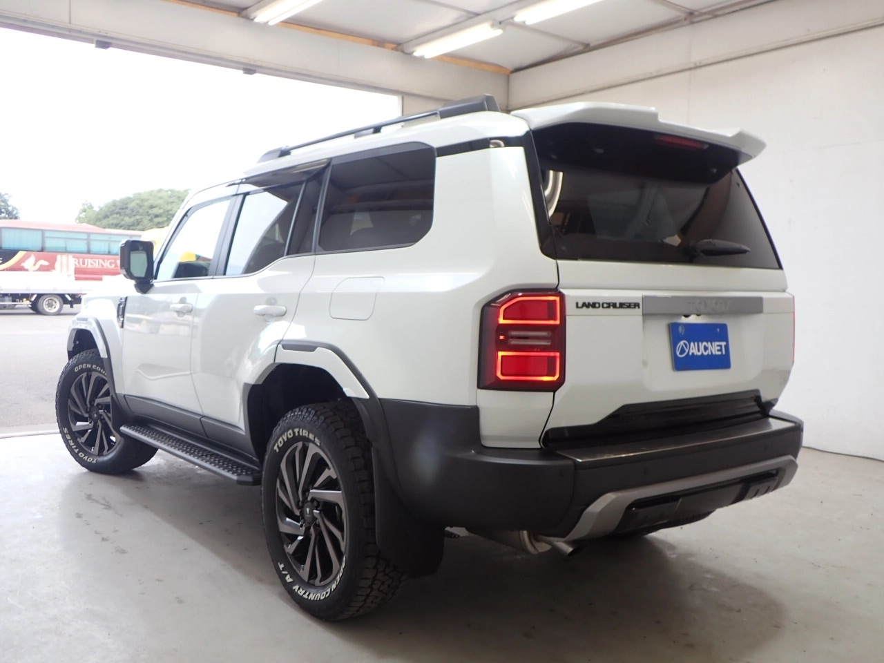 TOYOTA LAND CRUISER 250