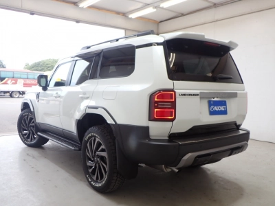 TOYOTA LAND CRUISER 250