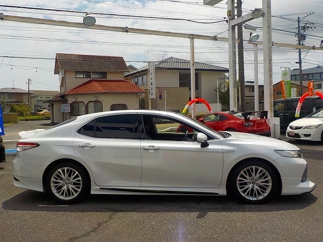 TOYOTA CAMRY