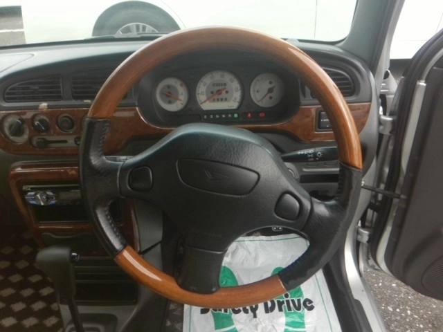 DAIHATSU MIRA GINO