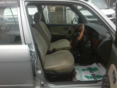 DAIHATSU MIRA GINO