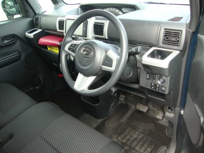 DAIHATSU WAKE
