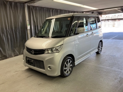 NISSAN ROOX