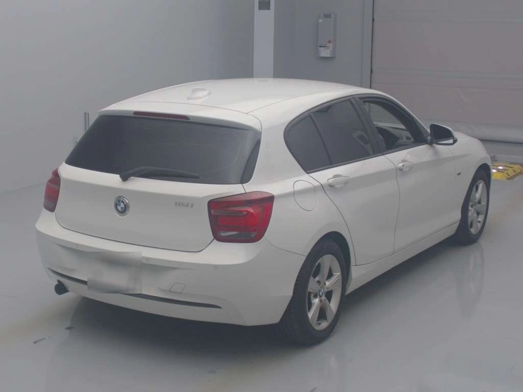 BMW 1 SERIES