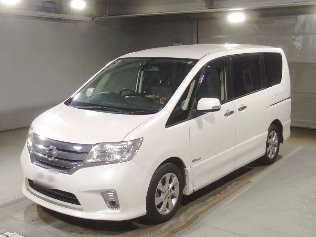 NISSAN SERENA
