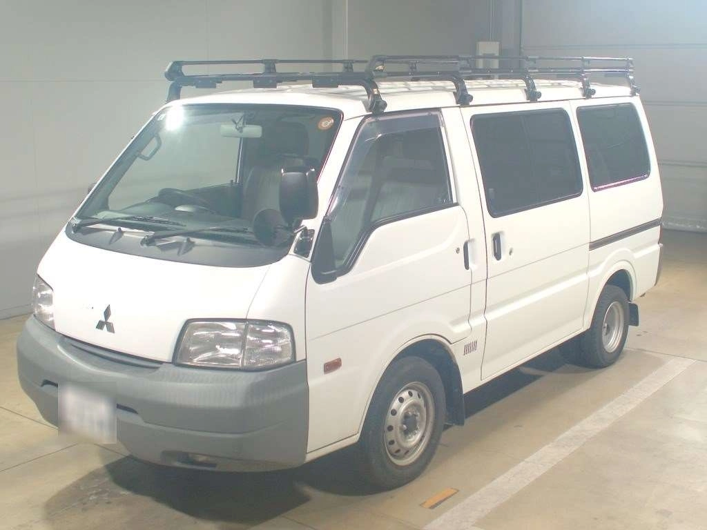 MITSUBISHI DELICA VAN