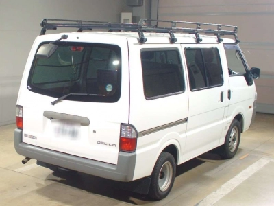 MITSUBISHI DELICA VAN