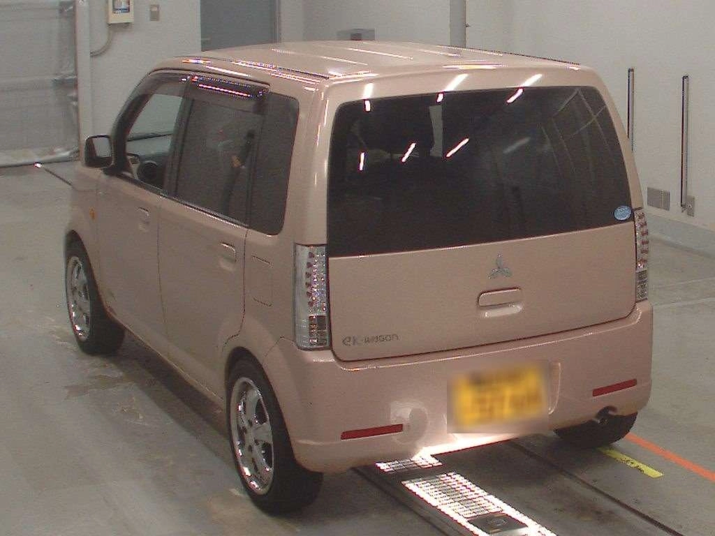 MITSUBISHI EK WAGON